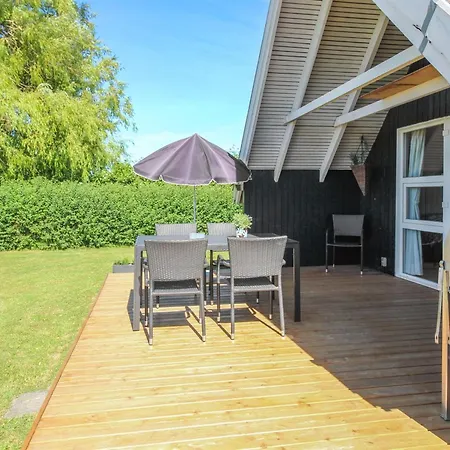 Elbert - 100m From The Sea By Interhome בית נופש