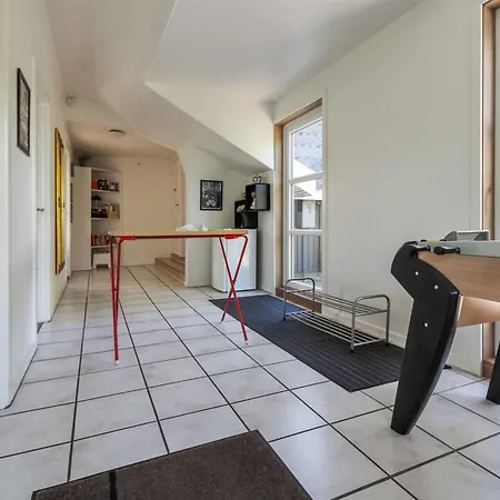 Elbert - 100m From The Sea By Interhome אוטרופ