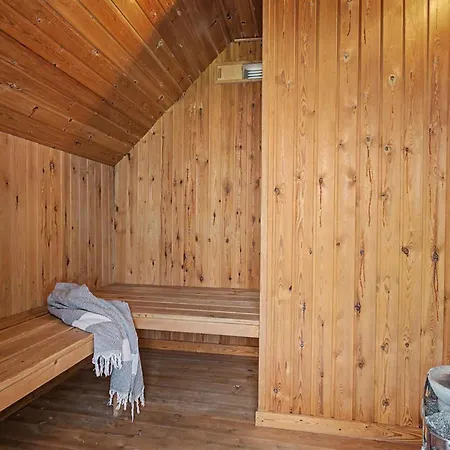 Elbert - 100m From The Sea By Interhome *